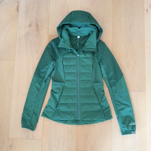 Lululemon Down for it All Jacket Everglade Green - Sz. 6 - Picture 1 of 16